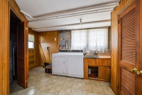 Tiny photo for 1401 Brophy Avenue, Park Ridge, IL 60068 (MLS # 12695057)