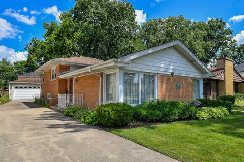 Photo of 1401 Brophy Avenue, Park Ridge, IL 60068 (MLS # 12695057)