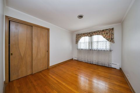 Tiny photo for 1401 Brophy Avenue, Park Ridge, IL 60068 (MLS # 12695057)