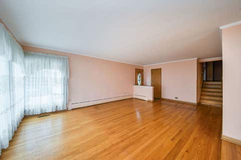 Tiny photo for 1401 Brophy Avenue, Park Ridge, IL 60068 (MLS # 12695057)
