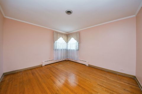 Tiny photo for 1401 Brophy Avenue, Park Ridge, IL 60068 (MLS # 12695057)