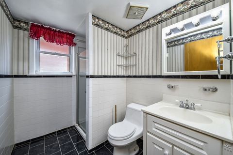 Tiny photo for 1401 Brophy Avenue, Park Ridge, IL 60068 (MLS # 12695057)