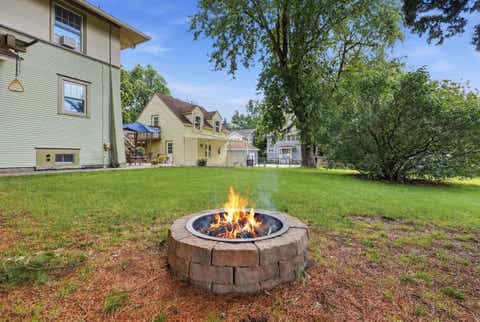 Tiny photo for 56 Whites Place, Bloomington, IL 61701 (MLS # 12675086)