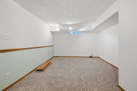 Tiny photo for 56 Whites Place, Bloomington, IL 61701 (MLS # 12675086)