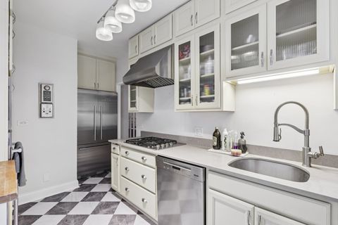 Tiny photo for 7321 S South Shore Drive #8D, Chicago, IL 60649 (MLS # 12488893)