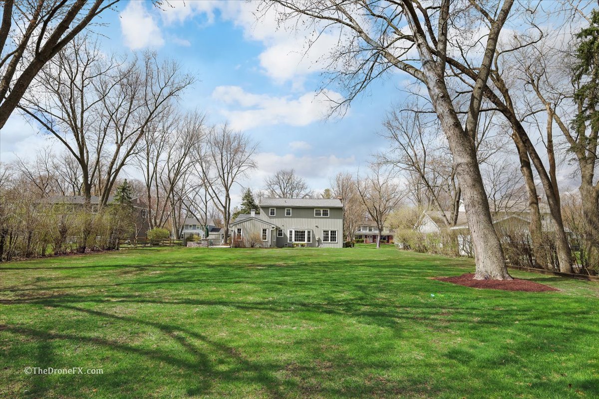 26w215 Tomahawk Drive