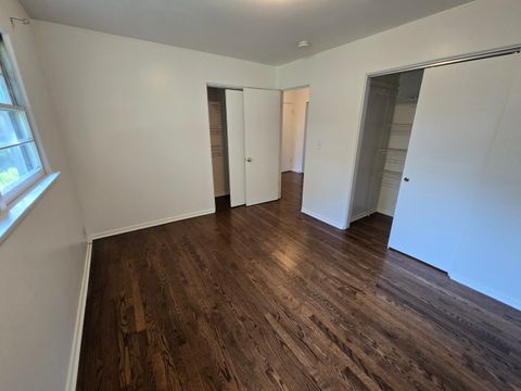 Tiny photo for 901 E Krage Drive, Addison, IL 60101 (MLS # 12457398)