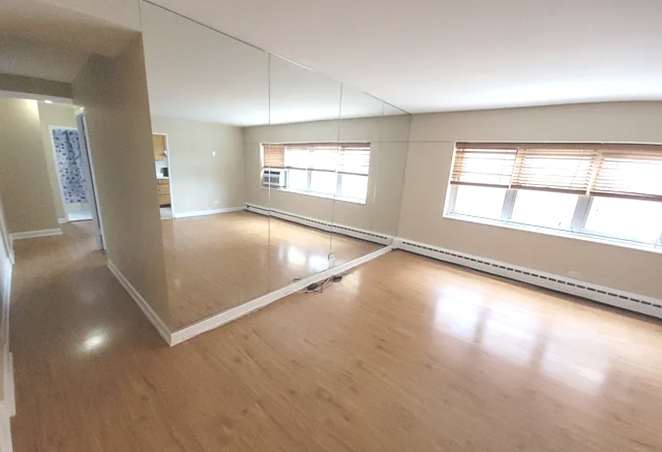 4950 N Marine Drive 907