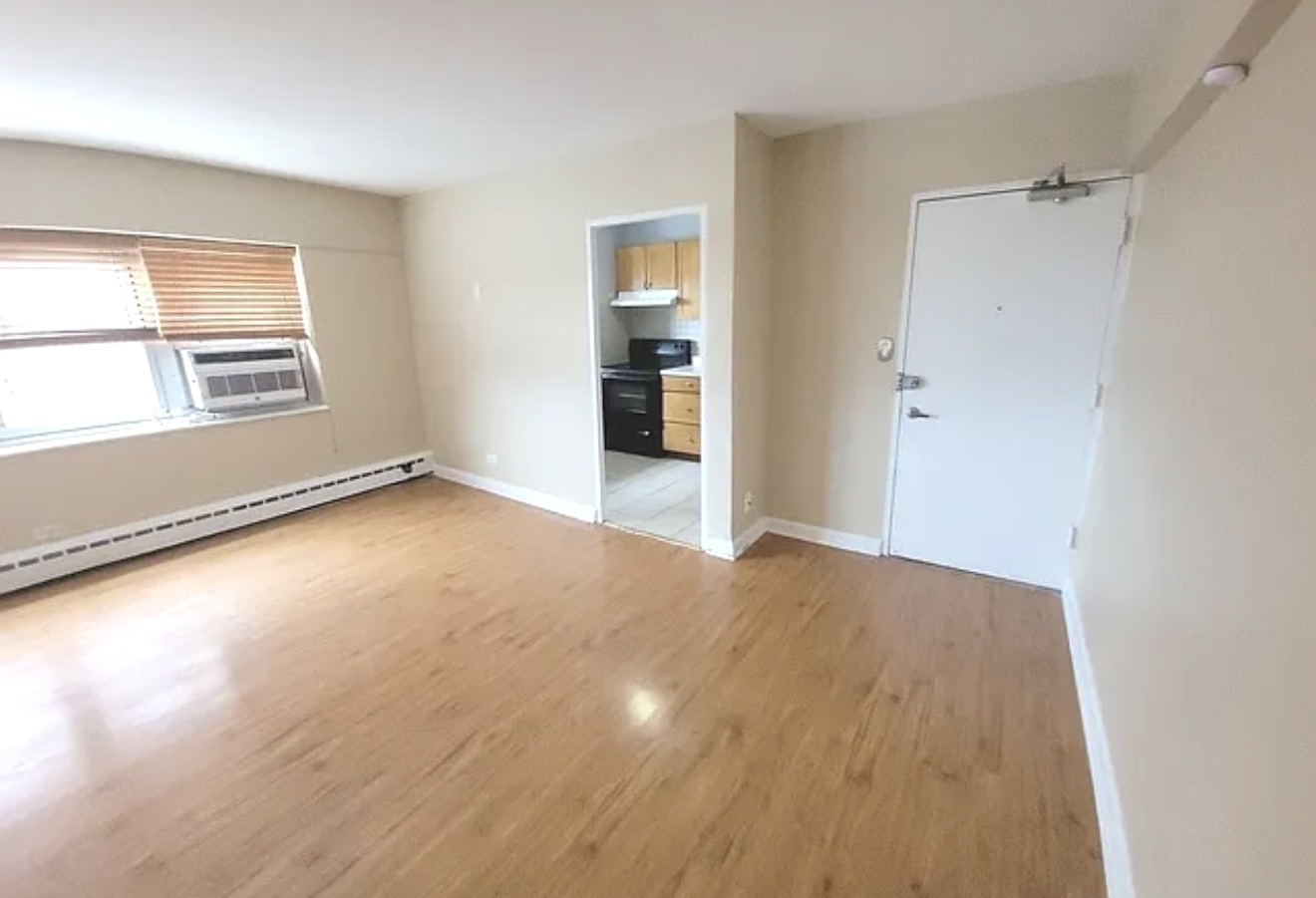 4950 N Marine Drive 907