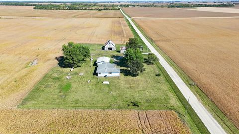 Tiny photo for 1781 N 1400E, Roberts, IL 60962 (MLS # 12476993)