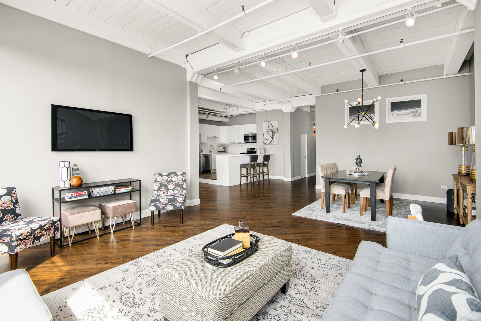 411 S SANGAMON Street 7C