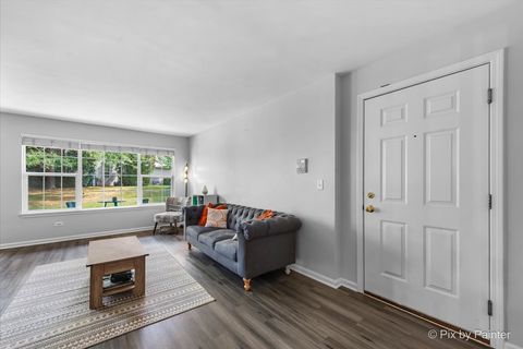 Tiny photo for 1316 N Red Oak Circle #2, Round Lake Beach, IL 60073 (MLS # 12486381)