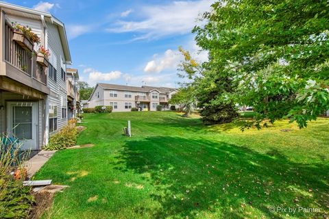 Tiny photo for 1316 N Red Oak Circle #2, Round Lake Beach, IL 60073 (MLS # 12486381)