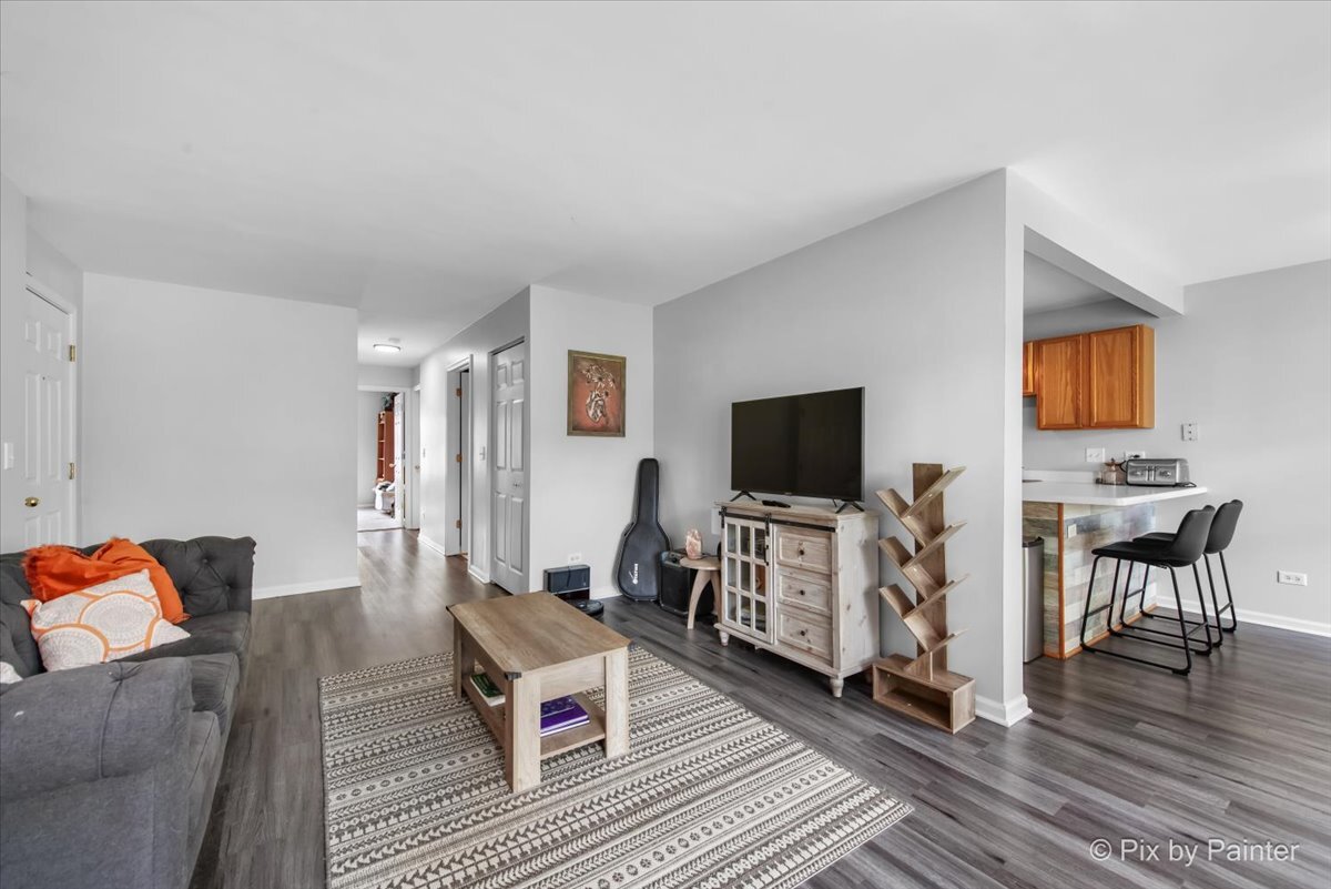 1316 N Red Oak Circle 2