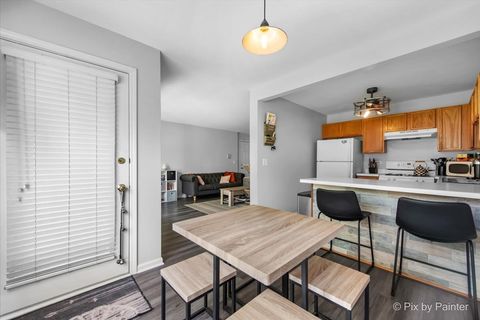 Tiny photo for 1316 N Red Oak Circle #2, Round Lake Beach, IL 60073 (MLS # 12486381)