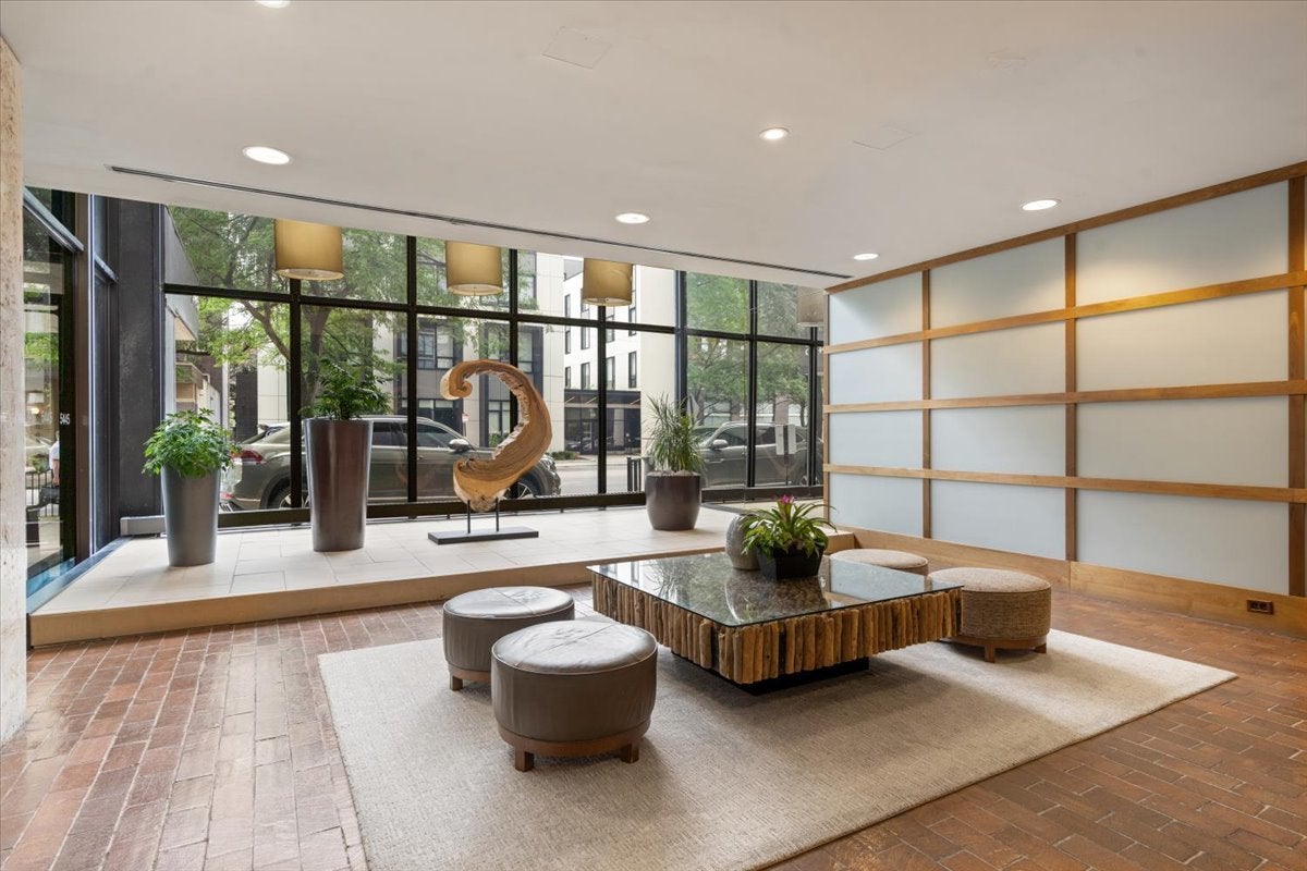 5445 N Sheridan Road 2608