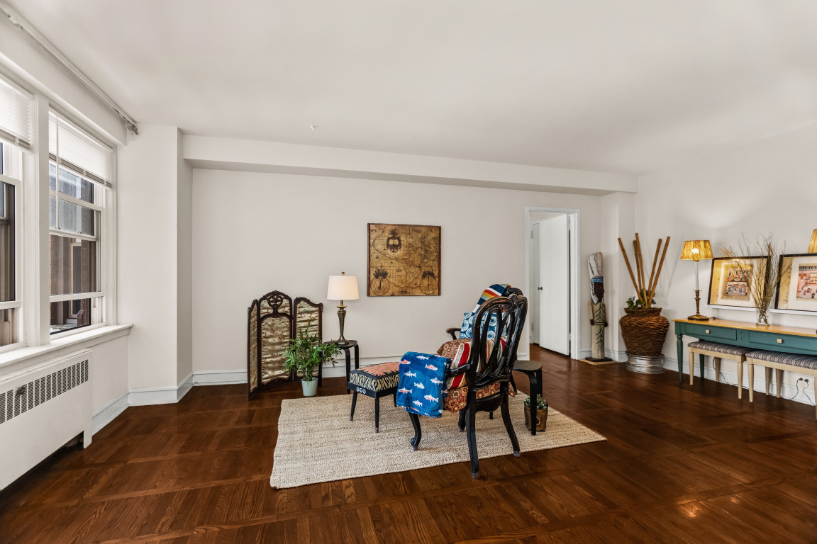 1585 Ridge Avenue 506