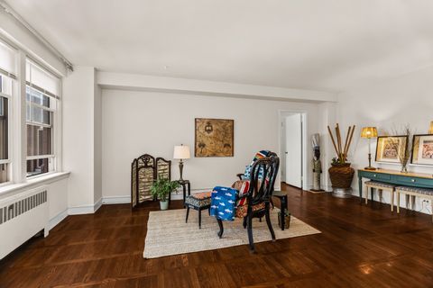 Tiny photo for 1585 Ridge Avenue #506, Evanston, IL 60201 (MLS # 12428262)
