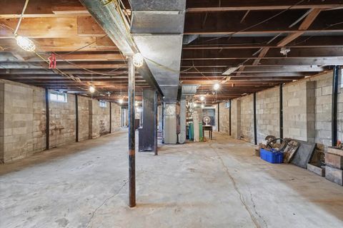 Tiny photo for 404 Oak Drive, Roberts, IL 60962 (MLS # 12602333)