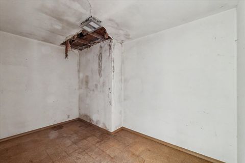 Tiny photo for 404 Oak Drive, Roberts, IL 60962 (MLS # 12602333)