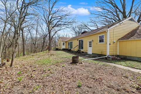 Tiny photo for 404 Oak Drive, Roberts, IL 60962 (MLS # 12602333)