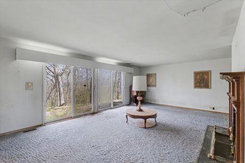 Tiny photo for 404 Oak Drive, Roberts, IL 60962 (MLS # 12602333)