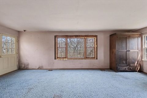 Tiny photo for 404 Oak Drive, Roberts, IL 60962 (MLS # 12602333)