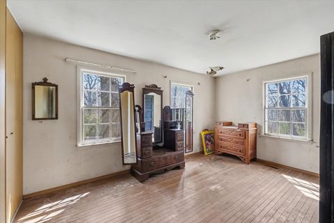 Tiny photo for 404 Oak Drive, Roberts, IL 60962 (MLS # 12602333)