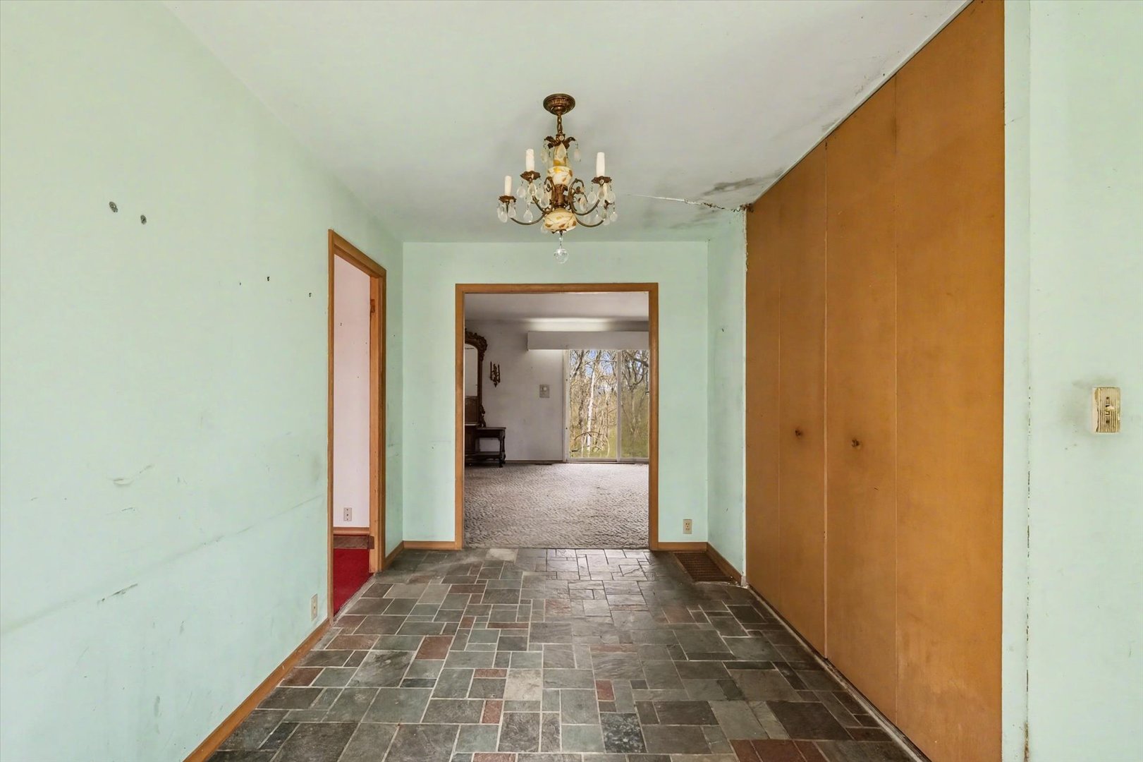 404 Oak Drive