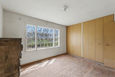 Tiny photo for 404 Oak Drive, Roberts, IL 60962 (MLS # 12602333)