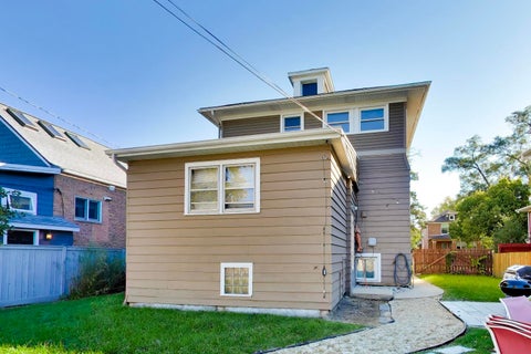 Tiny photo for 813 N Cuyler Avenue, Oak Park, IL 60302 (MLS # 12786051)
