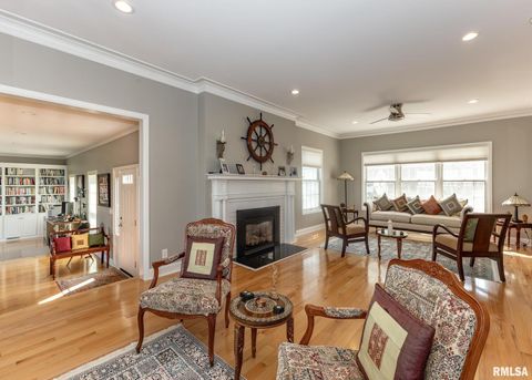 Tiny photo for 4510 5TH Avenue, Moline, IL 61265 (MLS # 12591070)