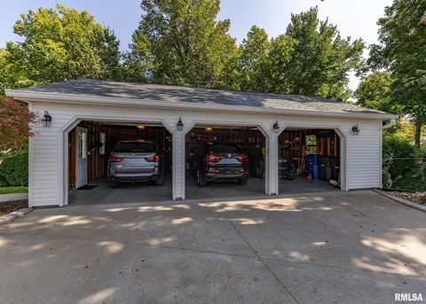 Tiny photo for 4510 5TH Avenue, Moline, IL 61265 (MLS # 12591070)