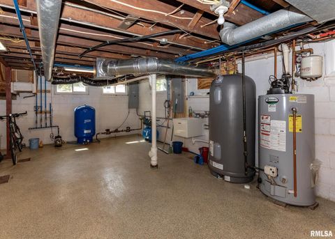 Tiny photo for 4510 5TH Avenue, Moline, IL 61265 (MLS # 12591070)