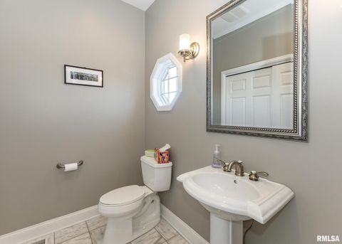 Tiny photo for 4510 5TH Avenue, Moline, IL 61265 (MLS # 12591070)