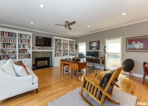 Tiny photo for 4510 5TH Avenue, Moline, IL 61265 (MLS # 12591070)