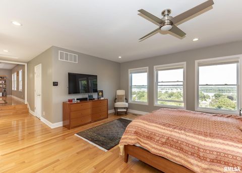 Tiny photo for 4510 5TH Avenue, Moline, IL 61265 (MLS # 12591070)