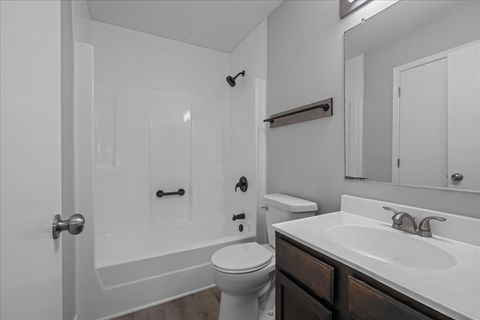 Tiny photo for 765 Clearwood Court, Aurora, IL 60504 (MLS # 12486873)