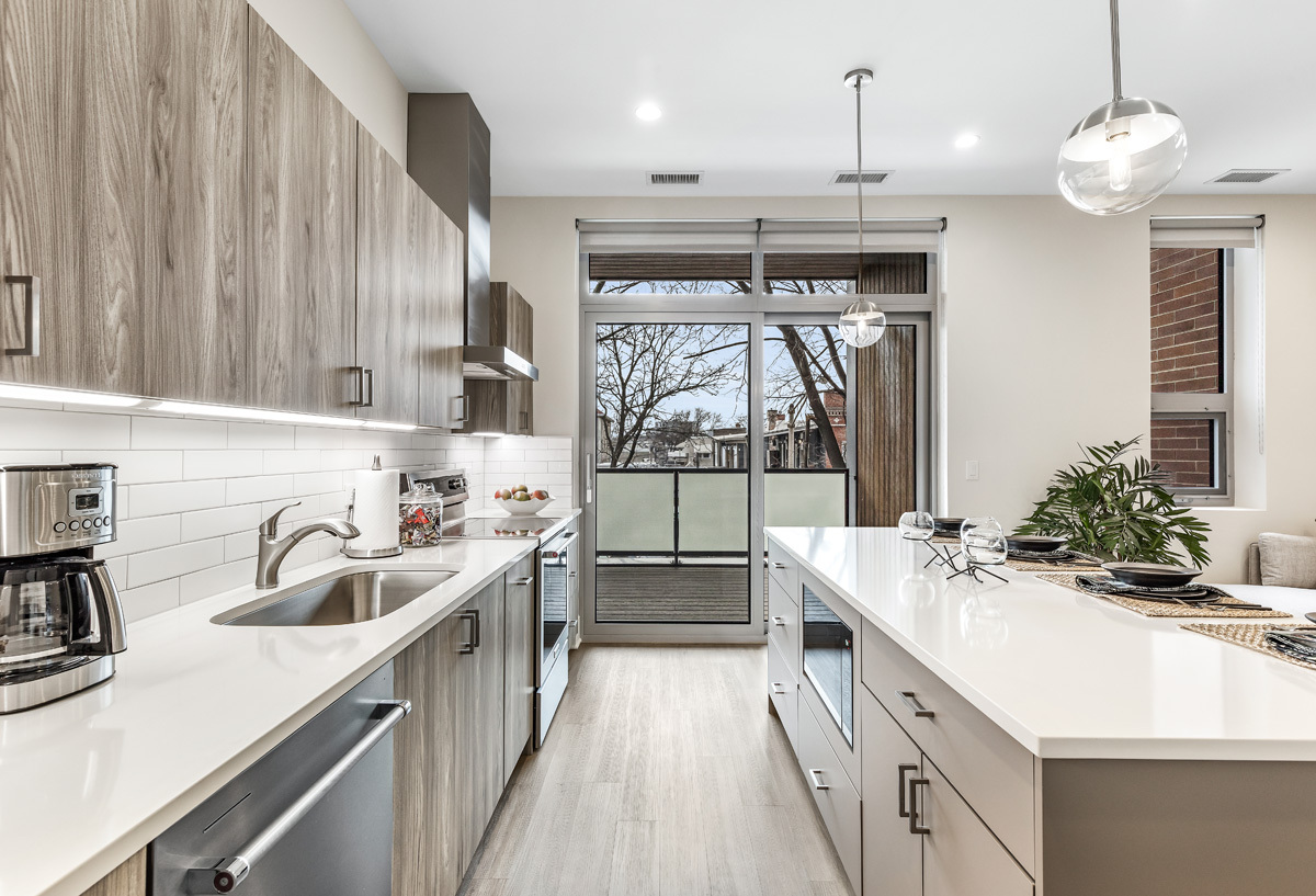 435 Madison Street 207