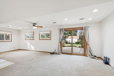 Tiny photo for 1504 E Emmerson Lane, Mount Prospect, IL 60056 (MLS # 12490103)