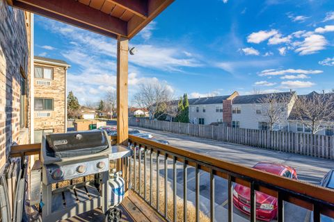 Tiny photo for 2215 Nichols Road #21C, Arlington Heights, IL 60004 (MLS # 12581348)