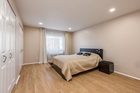 Tiny photo for 2215 Nichols Road #21C, Arlington Heights, IL 60004 (MLS # 12581348)