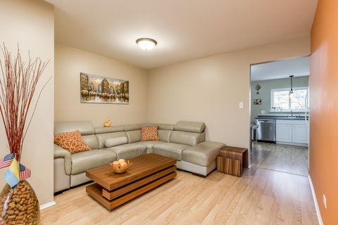 Tiny photo for 2215 Nichols Road #21C, Arlington Heights, IL 60004 (MLS # 12581348)