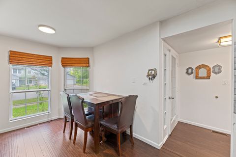 Tiny photo for 1121 Southbridge Lane, Schaumburg, IL 60194 (MLS # 12445584)