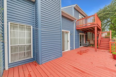 Tiny photo for 1121 Southbridge Lane, Schaumburg, IL 60194 (MLS # 12445584)