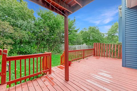 Tiny photo for 1121 Southbridge Lane, Schaumburg, IL 60194 (MLS # 12445584)