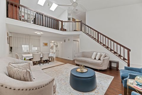 Tiny photo for 1121 Southbridge Lane, Schaumburg, IL 60194 (MLS # 12445584)