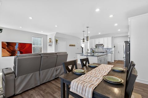 Tiny photo for 509 Watercress Drive, Aurora, IL 60504 (MLS # 12613712)