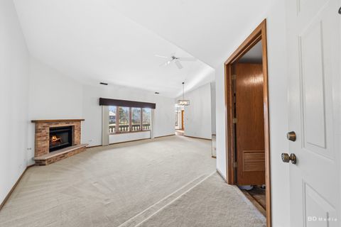 Tiny photo for 9832 Terrace Court E #2B, Palos Park, IL 60464 (MLS # 12592823)