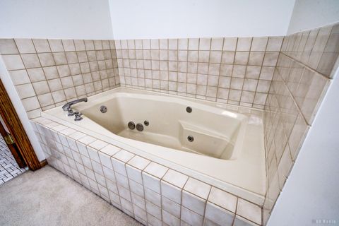 Tiny photo for 9832 Terrace Court E #2B, Palos Park, IL 60464 (MLS # 12592823)